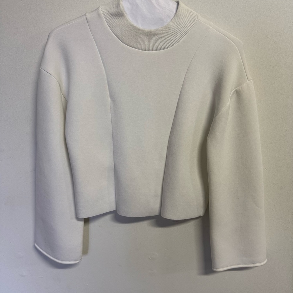 dh NEW YORK Cropped Mock Neck Sweatshirt in White